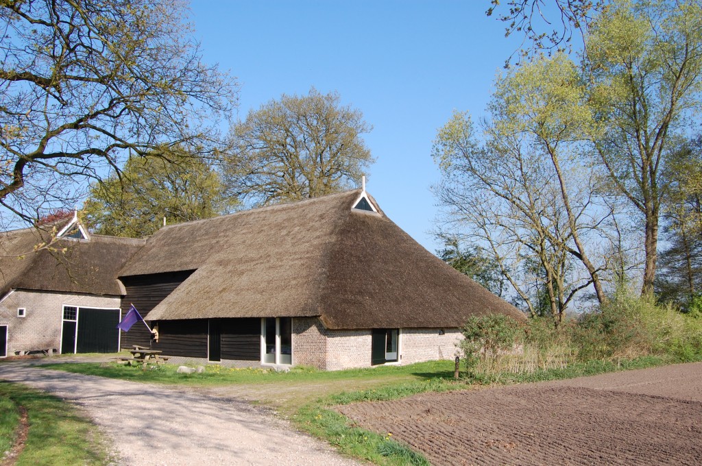 boerderij 't ende in het voorjaar